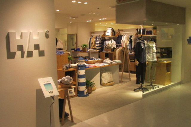 HELLY  HANSEN  藤井大丸店